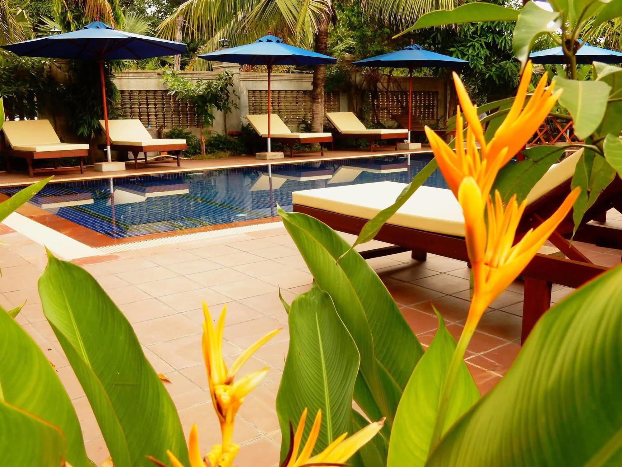 Reveal Angkor Hotel Siem Reap Exterior foto