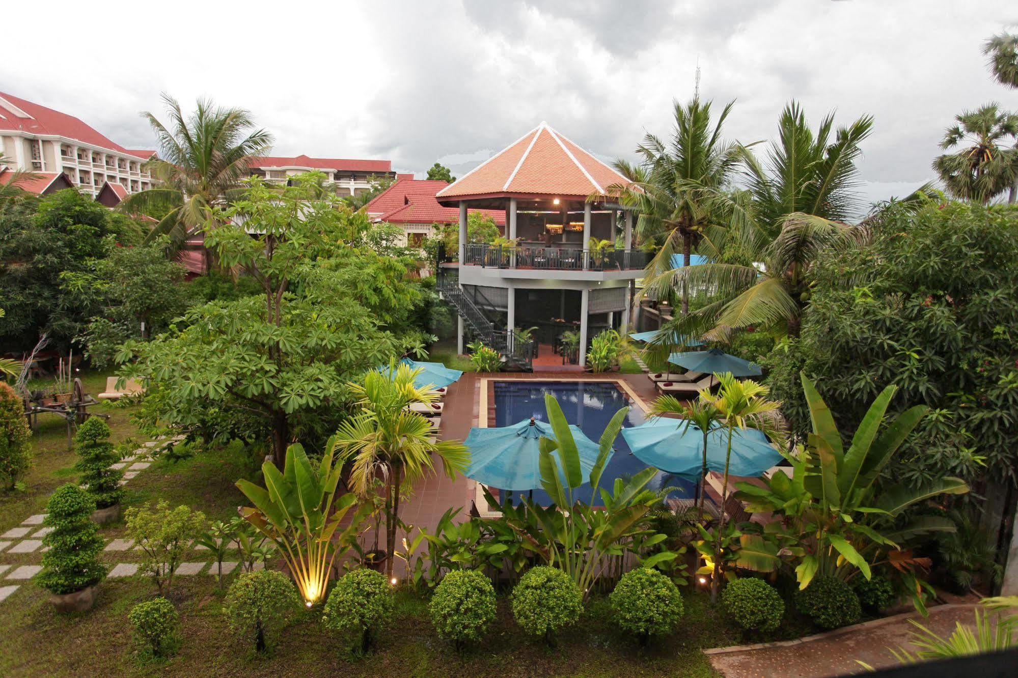 Reveal Angkor Hotel Siem Reap Exterior foto
